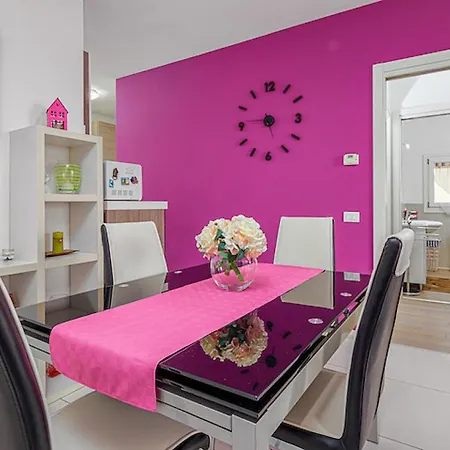 Valery House דירה אולביה